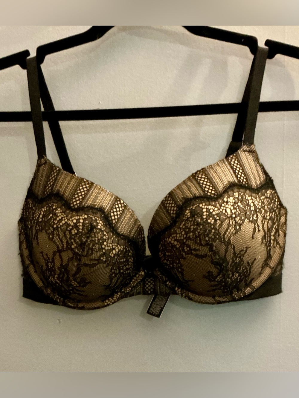 Victoria’s Secret Very Sexy Push Up Bra 34D Black Nude Lace